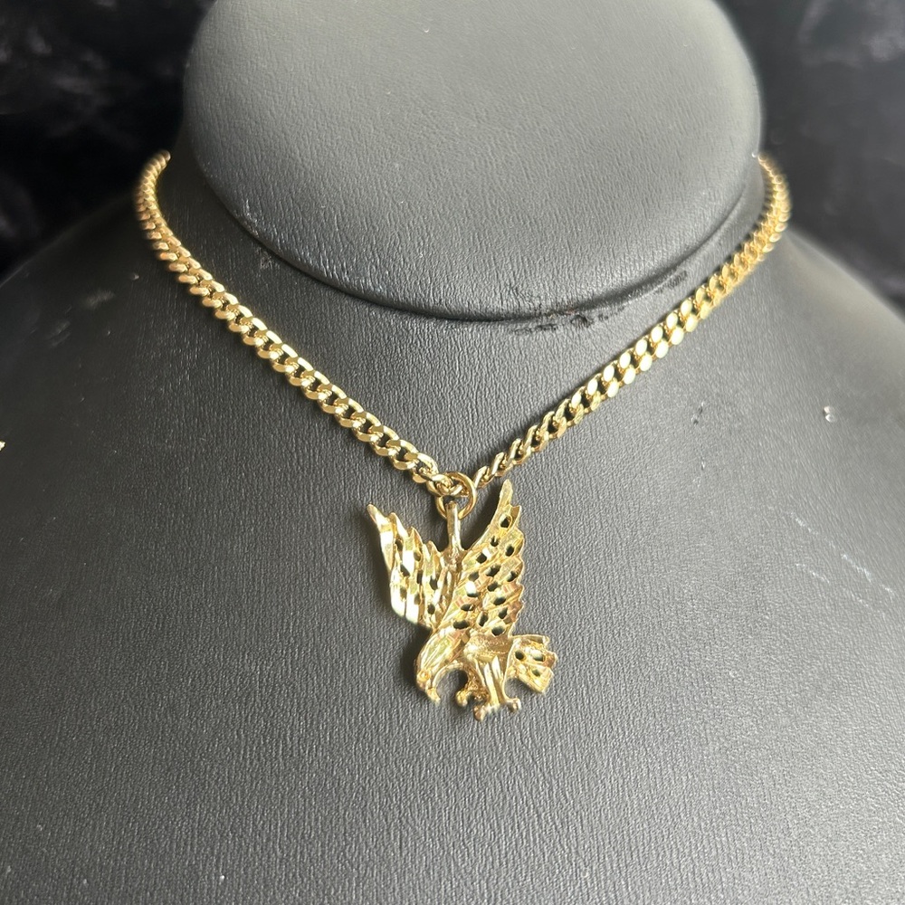 VINTAGE 18K GOLD PLATED FLYING EAGLE NECKLACE CHAIN LINK CURB CHAIN DIAMOND CUT